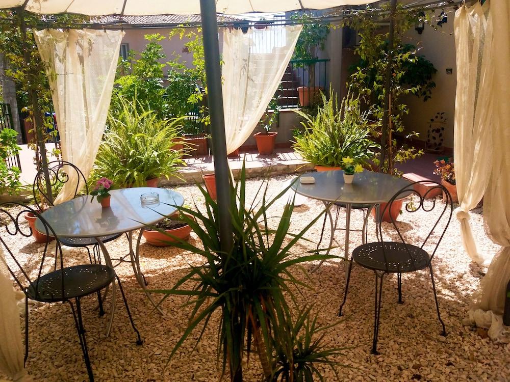 Bed And Breakfast Rosangela Taormina Exterior photo