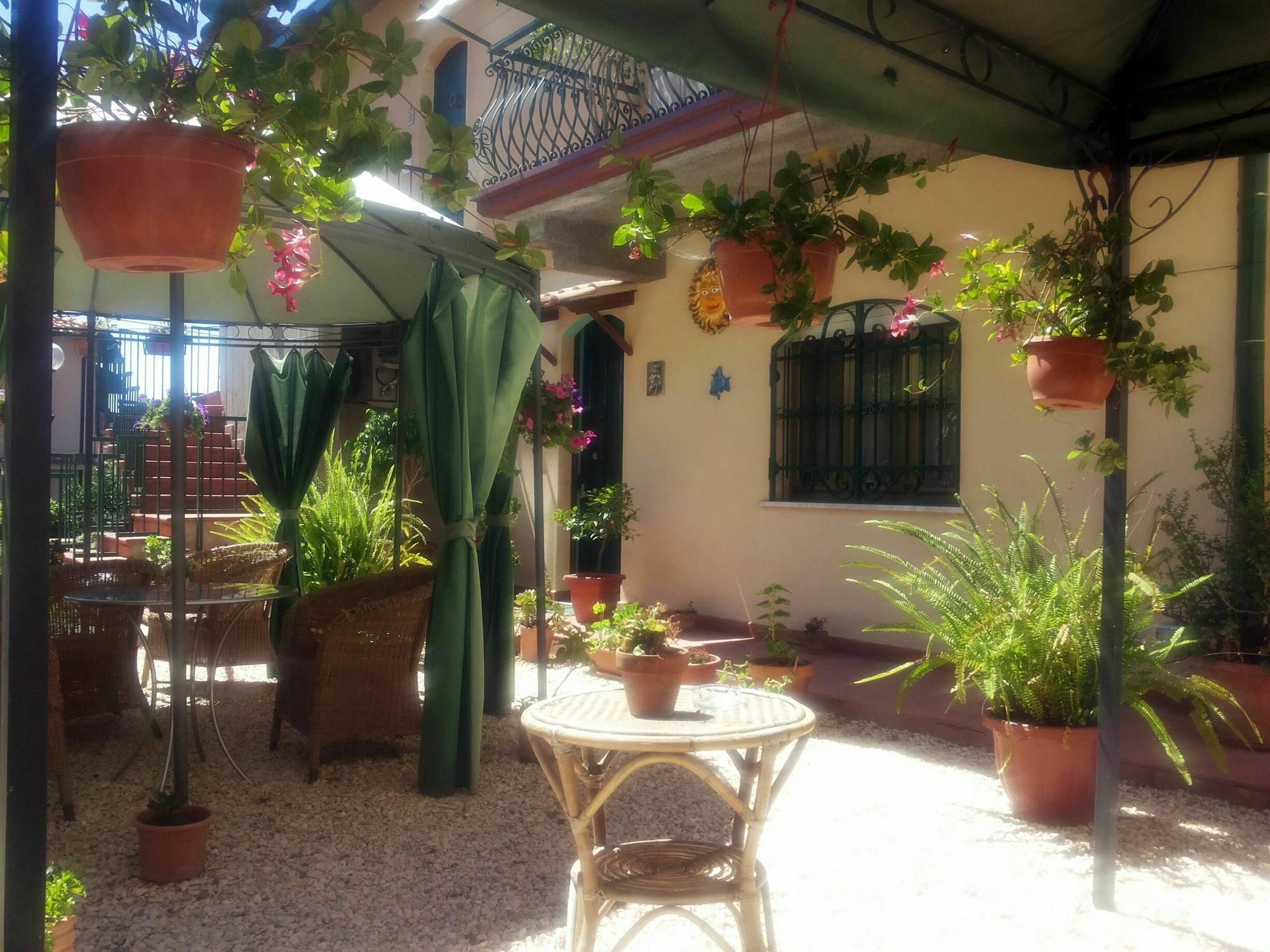 Bed And Breakfast Rosangela Taormina Exterior photo