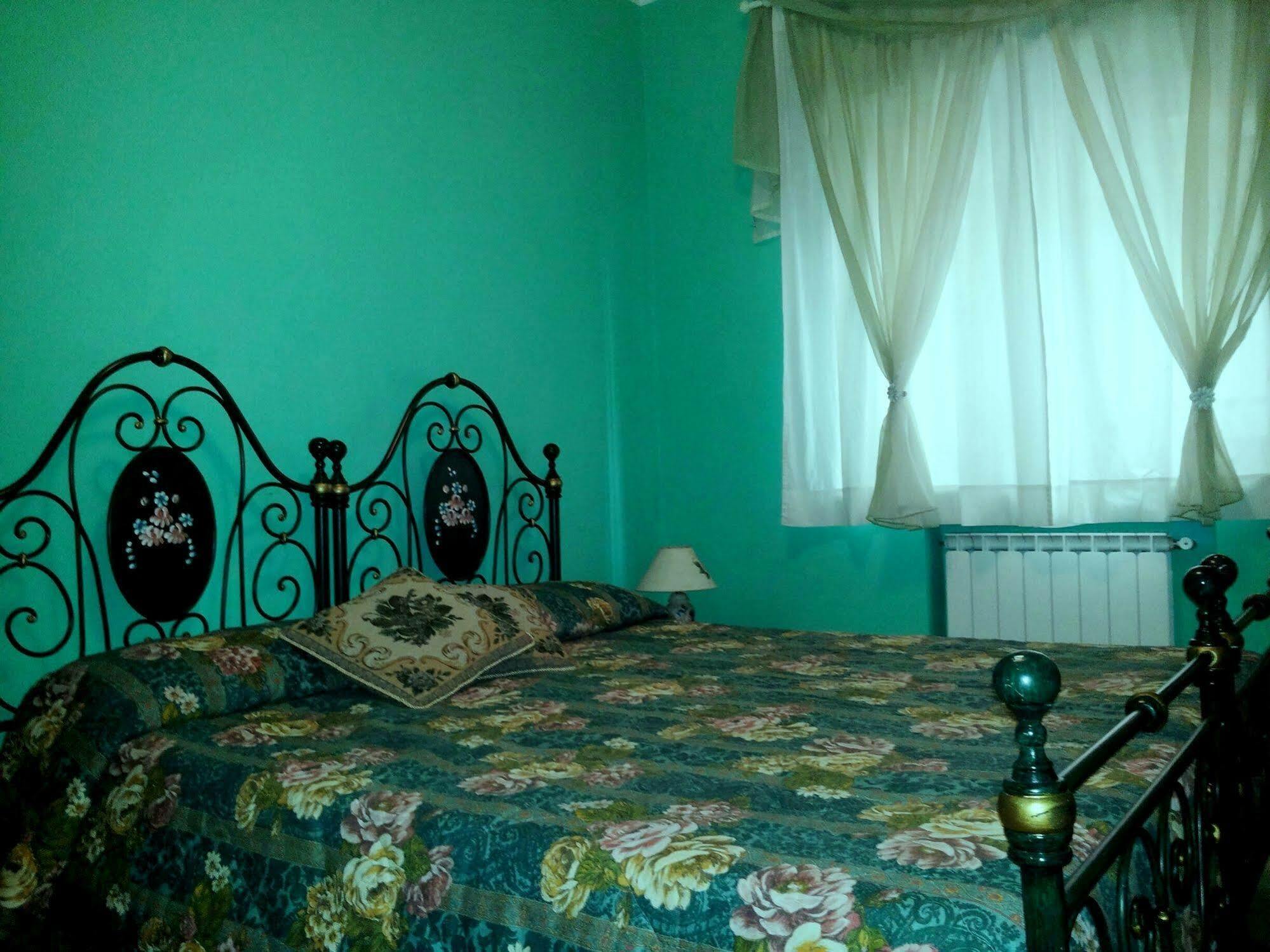 Bed And Breakfast Rosangela Taormina Exterior photo