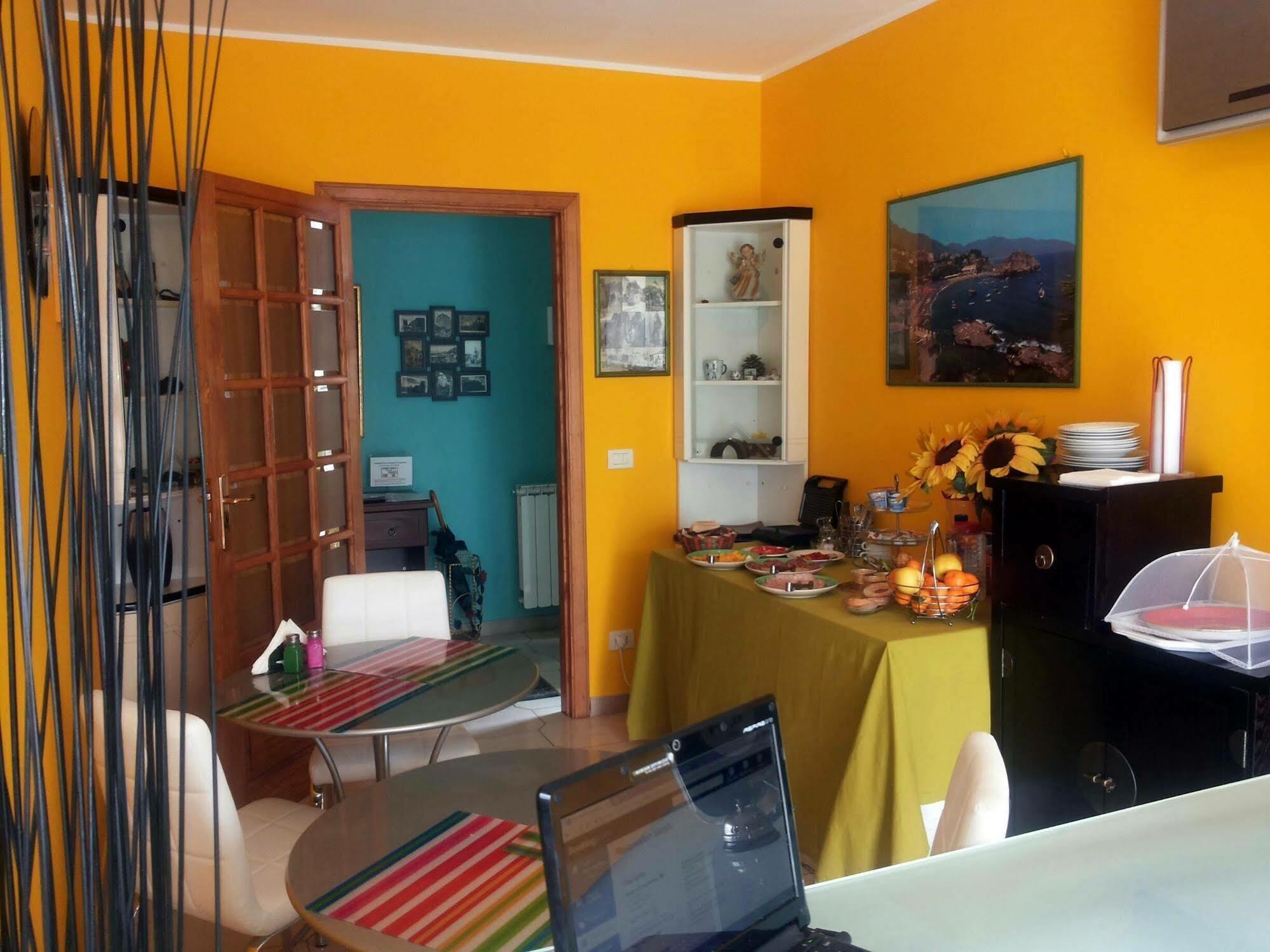 Bed And Breakfast Rosangela Taormina Exterior photo