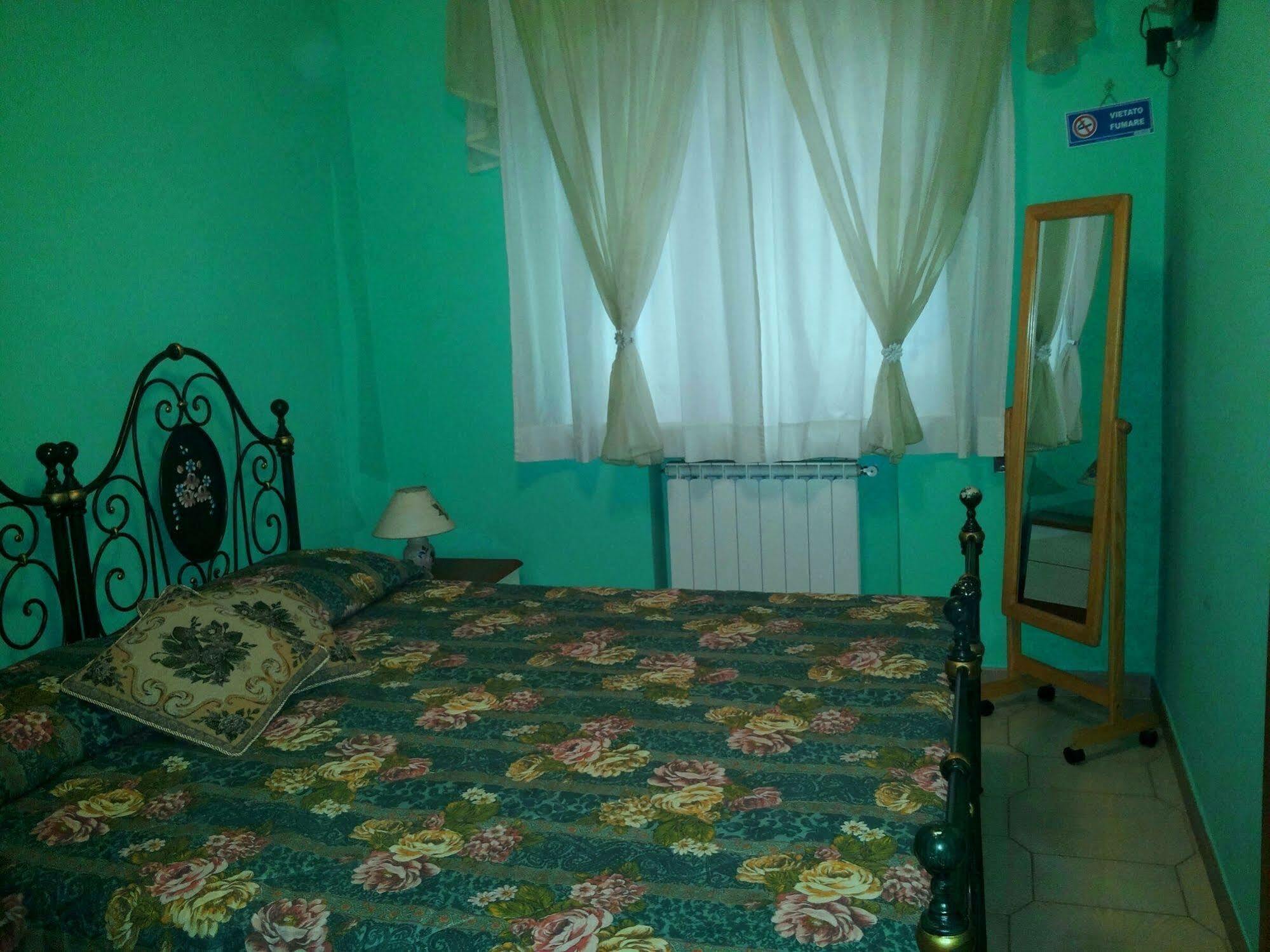 Bed And Breakfast Rosangela Taormina Exterior photo